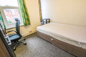 Photo 12- click for photo gallery